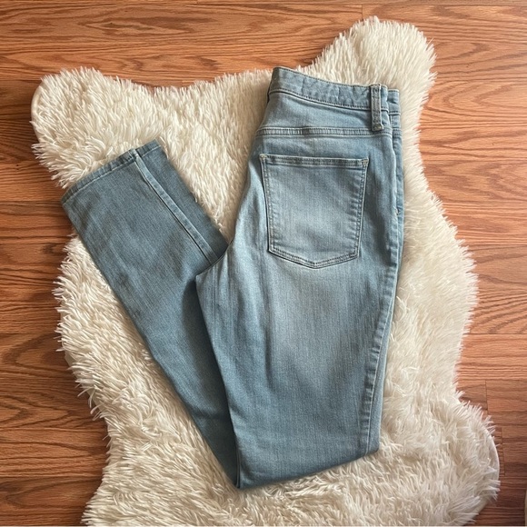 Universal Thread Skinny Jeans - Picture 1 of 4